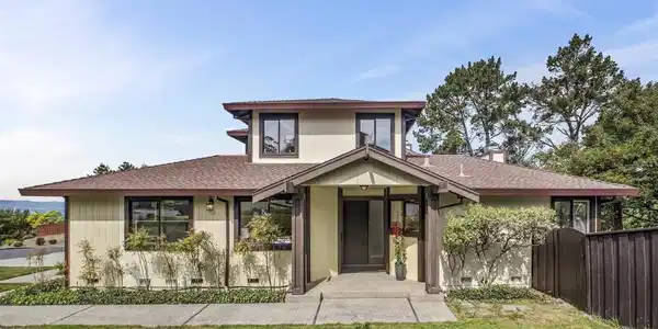 2122 Pinehurst Ct