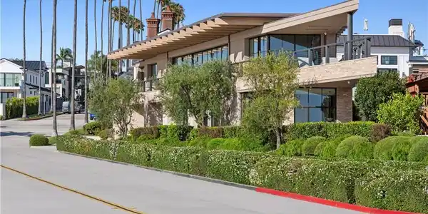 2804 Ocean