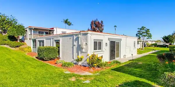 3621 Vista Campana