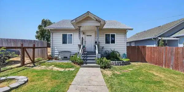 294 S 7Th St