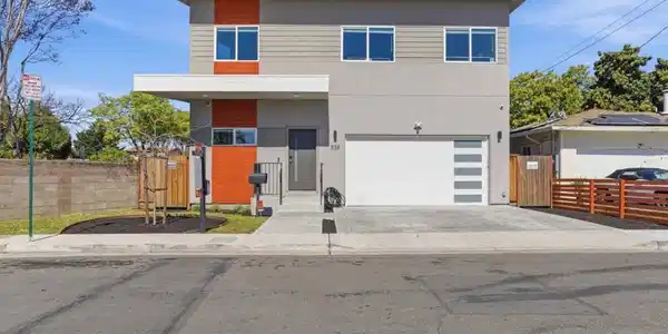538 Dean Street