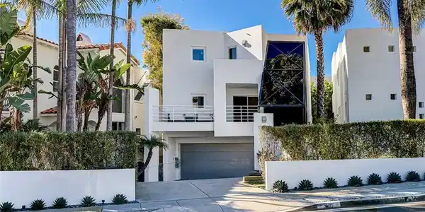 1633 Prospect
