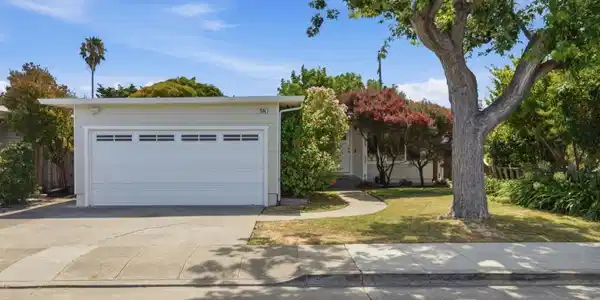 1546 Maxine Avenue