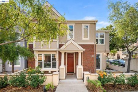 4386 Laird Circle
