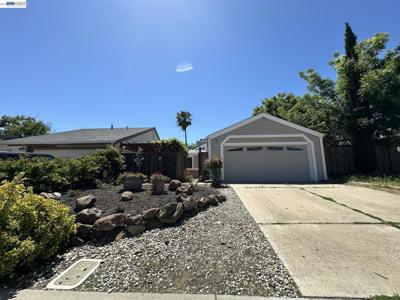 3225 ISLEWOOD CT