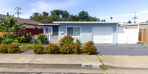 2929 Alta Mira Dr