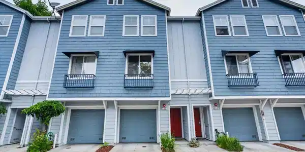 655 Veranda Cir