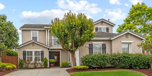 5011 Pacific Crest Drive