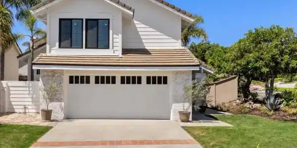 3116 Del Rey Avenue