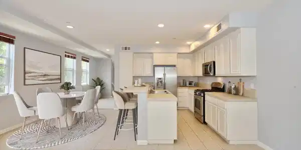 63 Ede Lane