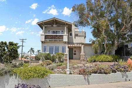 4444 Leon St.