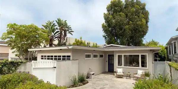 1816 John Street