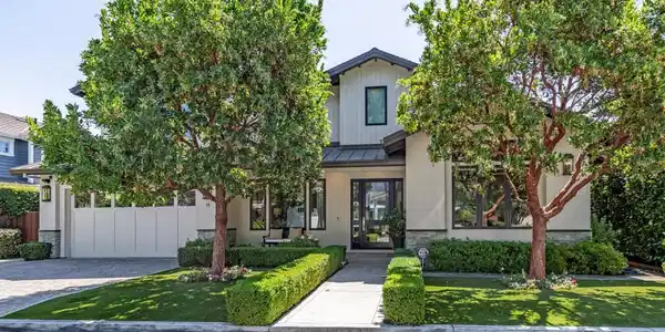 11 Rossi Lane