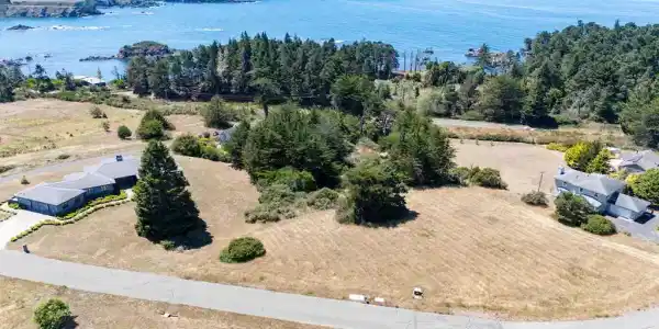 44861 Baywood Drive