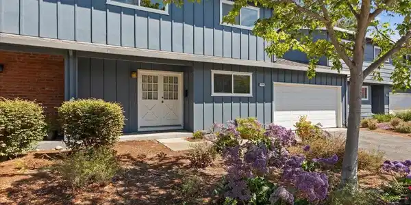 1508 Wildrose Way