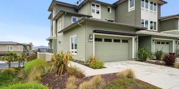 16 Sea Star Ct