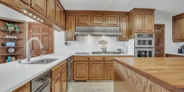 3622 Delancey Ln