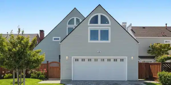 609 Waterbury Lane