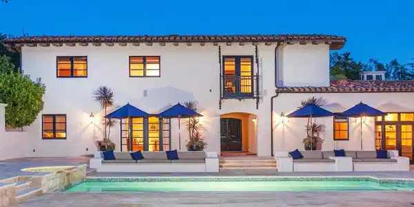 15739 El Camino Real
