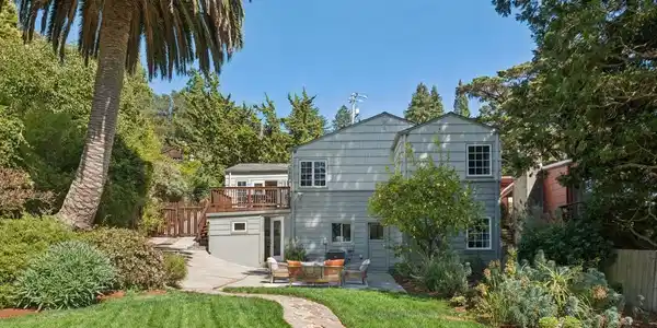 200 Fairlawn Dr
