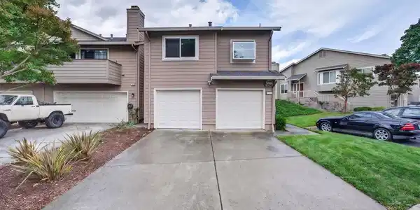 209 Manuel Ct