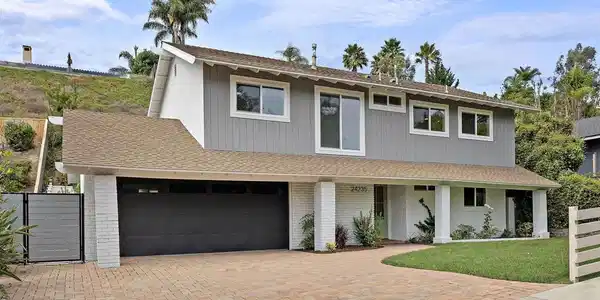 24235 Via Aquara Ave