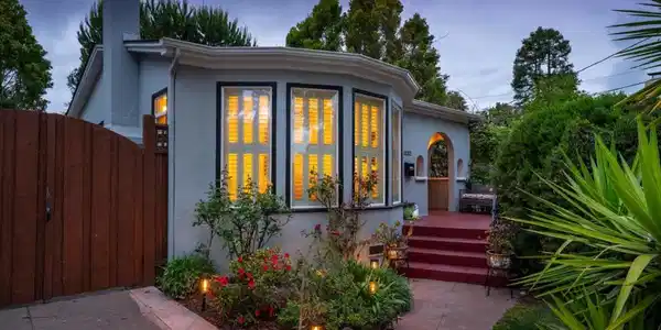 1132 Palm Drive