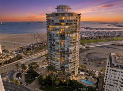 700 E Ocean