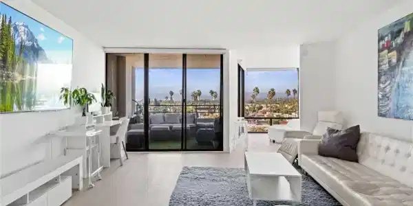 4265 Marina City Dr.
