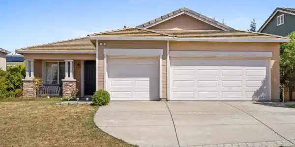 1085 Oakpoint Drive