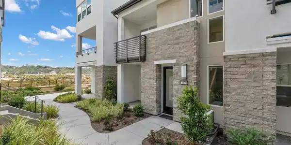 2639 Everly