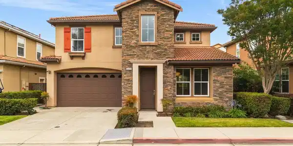 423 Toscana Way
