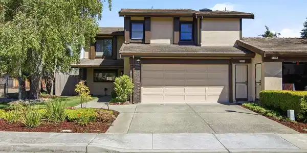 6010 Peppertree Ct