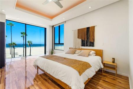 3009 Ocean Front Walk