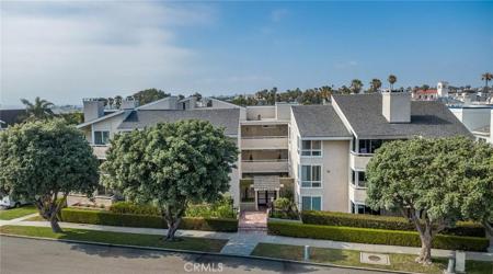 428 Esplanade