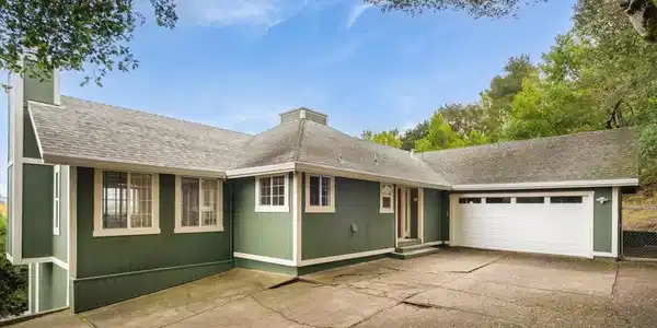 1 Harris Hill Dr
