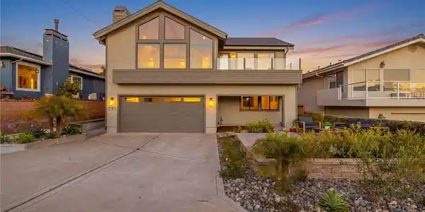 251 Vista Del Mar Avenue