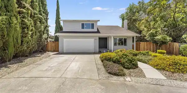 1029 Doncaster Dr