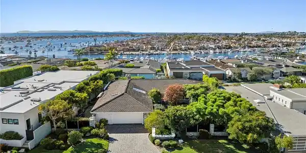 1727 Galatea Terrace