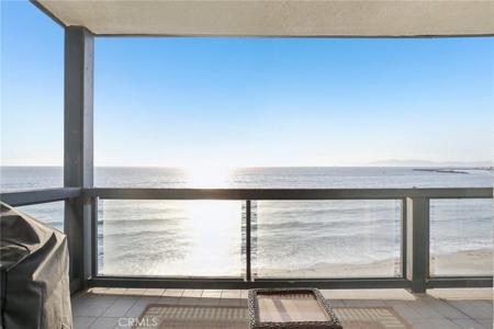 575 Esplanade