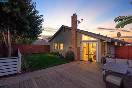 4962 Shadowfalls Dr