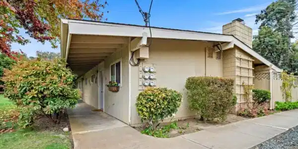 16 Hacienda Carmel