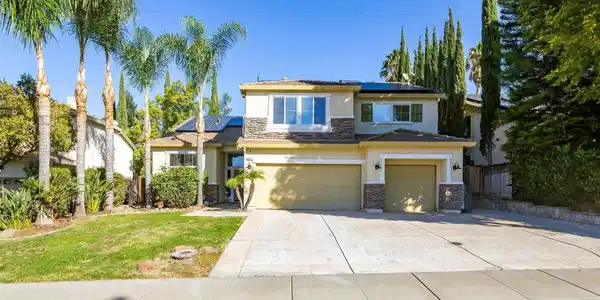 4437 Buckskin Dr