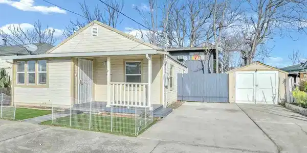 238 Rossi Ave