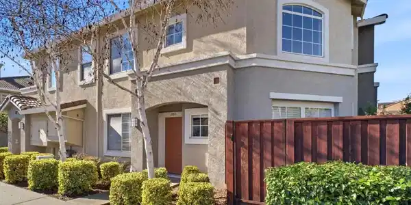 1885 Flagstone Drive