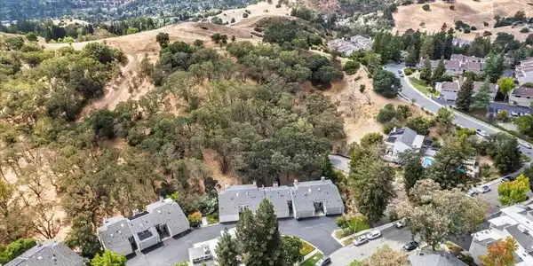 359 Ridgeview Drive