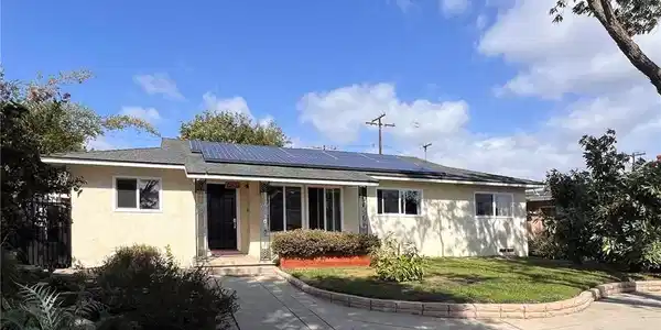 6431 E El Roble