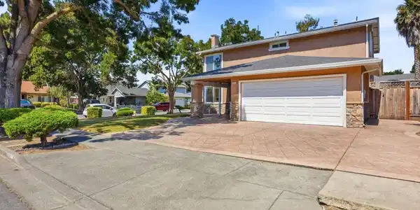 36956 Reynolds Dr
