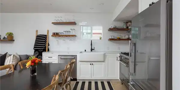394 E 20th