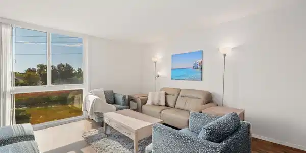 3050 Rue Dorleans